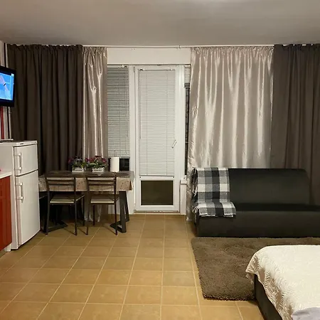 Flat Near The Sea * Ahyolu