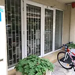 Apartment Flat Near The Sea