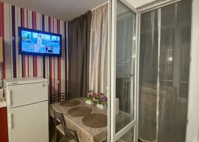 Апартамент Flat Near The Sea *